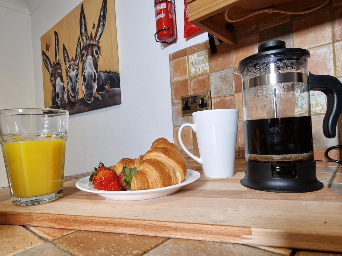 Spacious & Comfy Home- Very Close To Nec Birmingham ,Hs2 & Airport- Perfect For Contractors & Groups- Free Parking & Fast Wifi Marston Green Exteriör bild